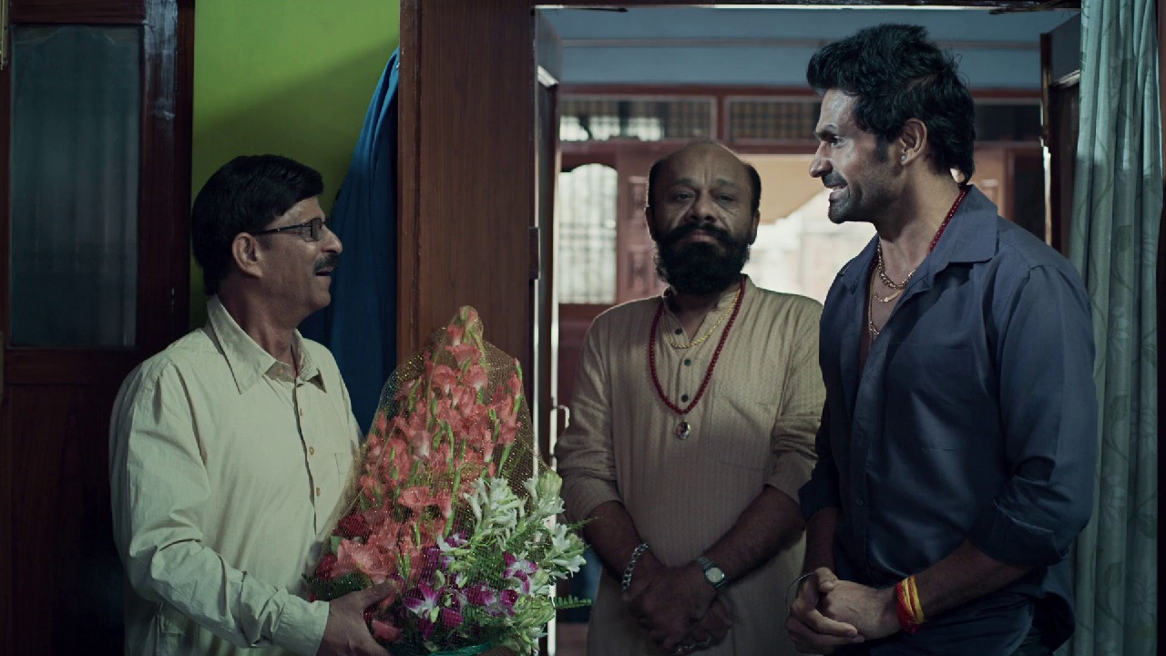 Aashram - S01E08 Hindi - Shuddhi Karan WEB-DL 1080p x264 AVC AAC 2ch.mkv.0000